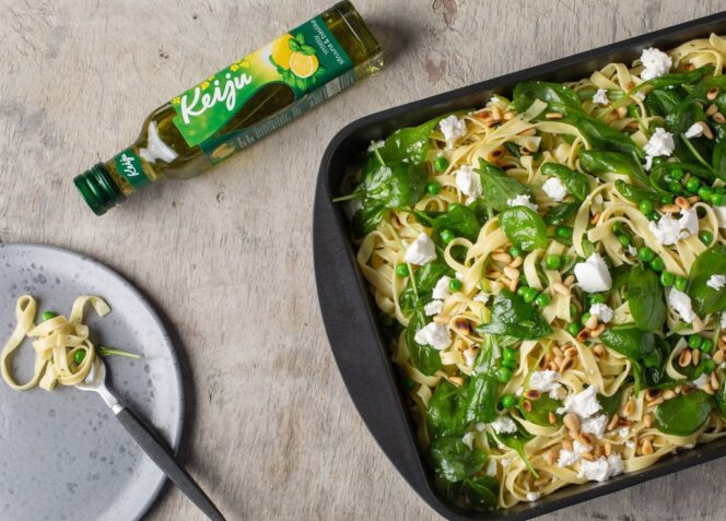 Vuohenjuusto-pinaattipasta