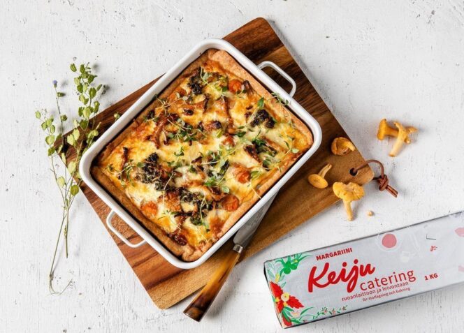 Sieni-kasvispiirakka